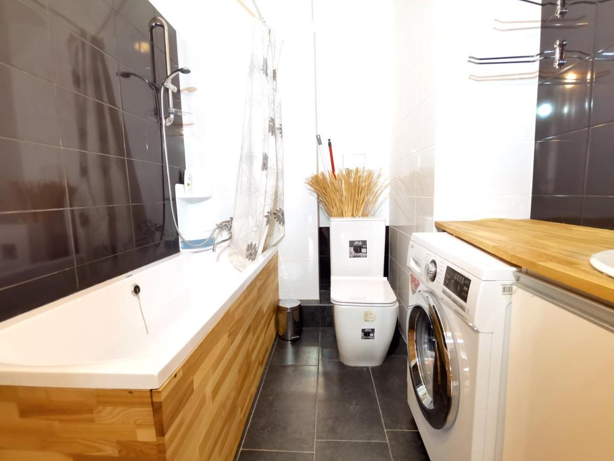 Brivibas Center Apartments ريغا المظهر الخارجي الصورة